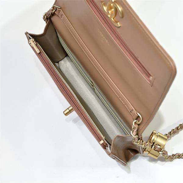 2026127205129736 560